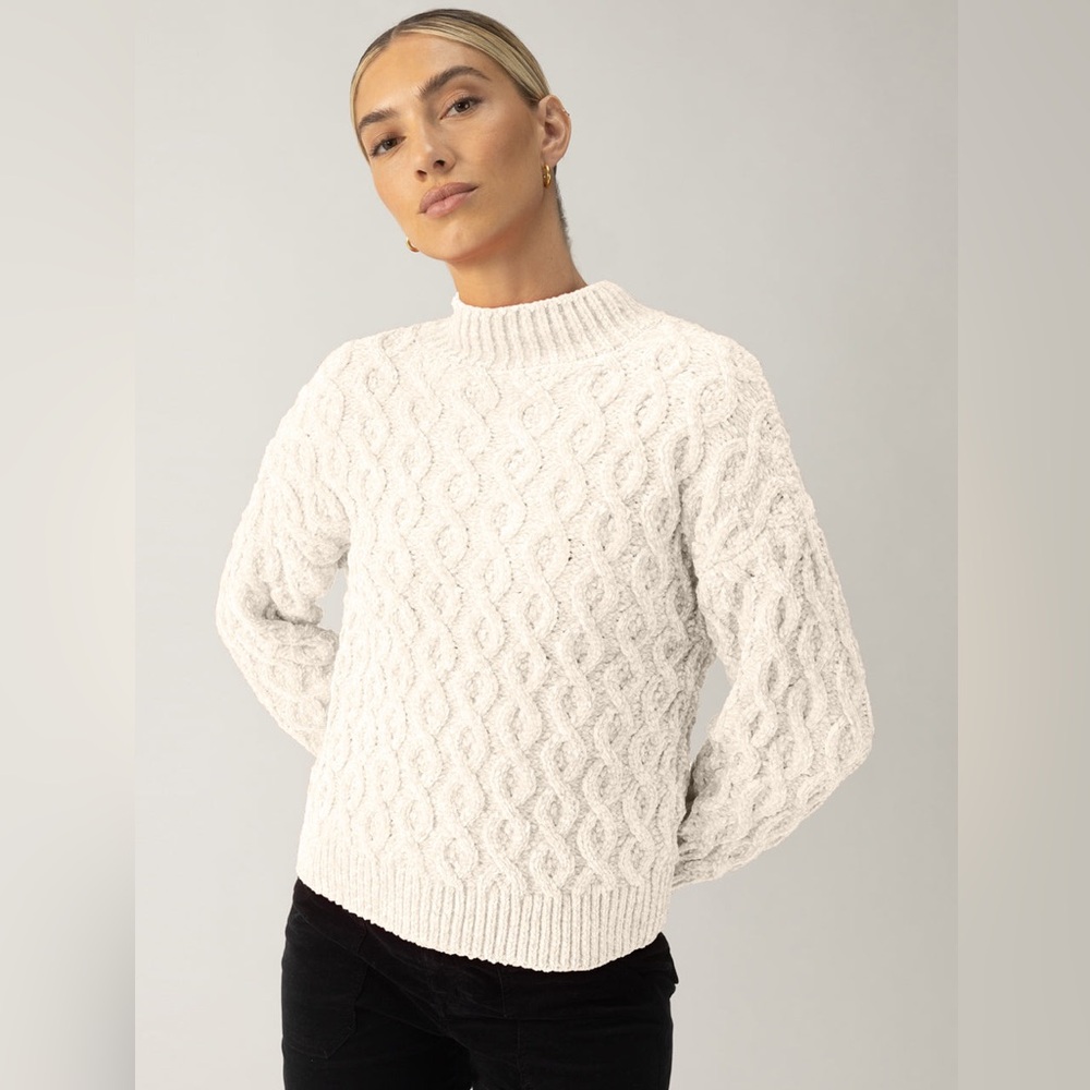Sanctuary White Crewneck Sweater with Chunky Knit and Relaxed Fit